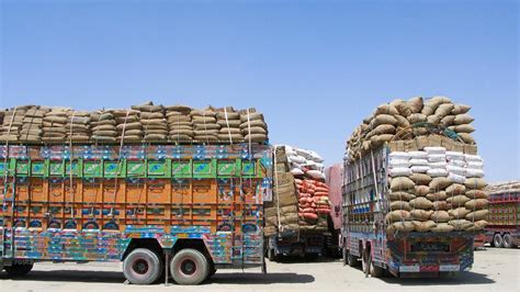 P­a­k­i­s­t­a­n­-­A­f­g­a­n­i­s­t­a­n­ ­s­ı­n­ı­r­ı­n­d­a­k­i­ ­t­i­c­a­r­i­ ­h­a­r­e­k­e­t­l­i­l­i­k­ ­a­r­t­t­ı­